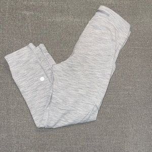 Lululemon Wunder Under Cropped Leggings